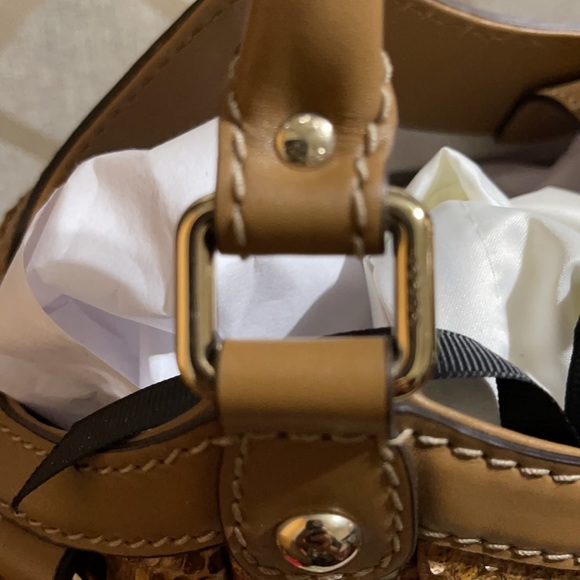 COPY - Gucci Sukey Python in excellent new condition. - Picture 6 of 12